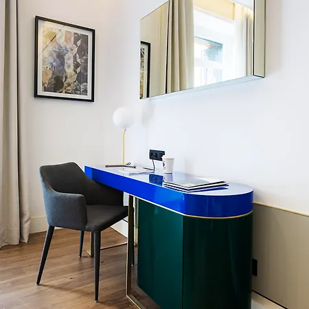 One Shot Fortuny Hotell 4*