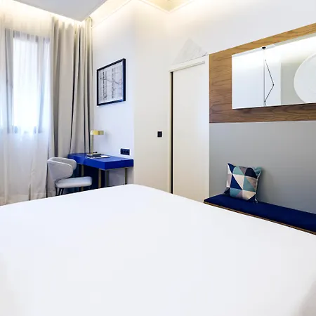Hotell One Shot Fortuny 4*