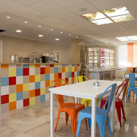 Maison d'hôtes Funway Academic (adults Only) Madrid