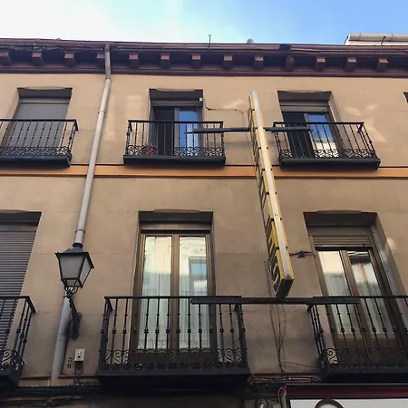 Perales Gæstehus Madrid