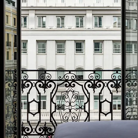 Hotel Pestana Cr7 Gran Via 4*