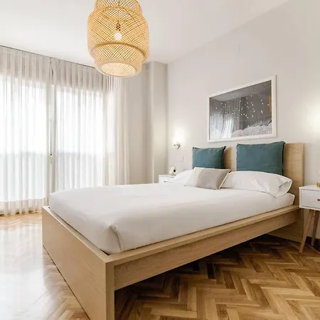 Apartment Bright Flat Parking/wanda Metropolitano/airport