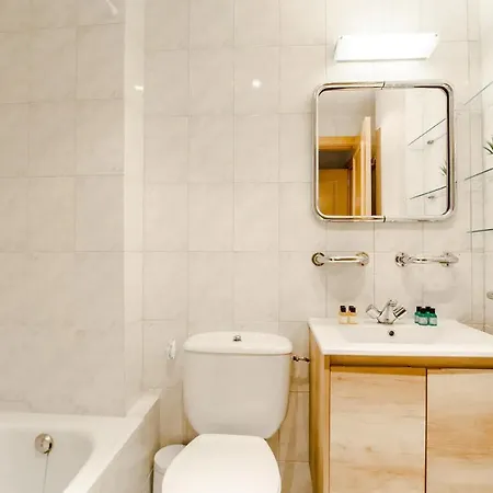 Apartment Bright Flat Parking/wanda Metropolitano/airport
