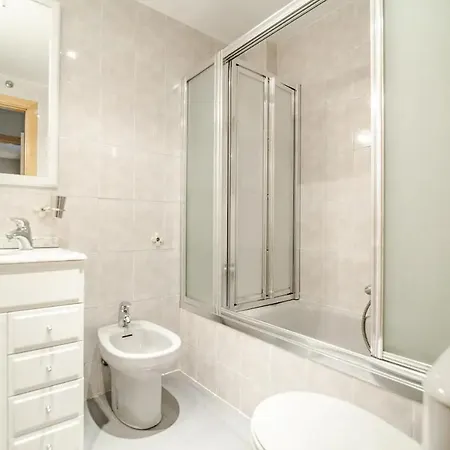 Bright Flat Parking/wanda Metropolitano/airport Apartment *