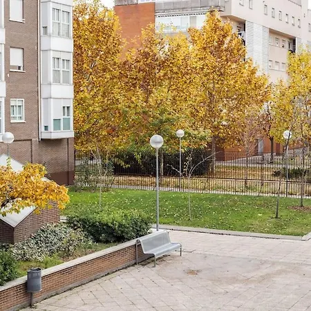 Apartment Bright Flat Parking/wanda Metropolitano/airport *