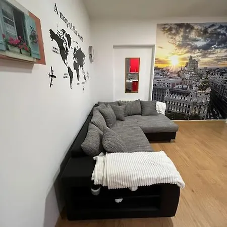 Apartamento En El Centro De - Atocha * 마드리드