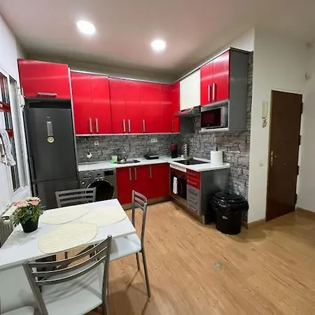 Apartamento En El Centro De - Atocha 아파트 *