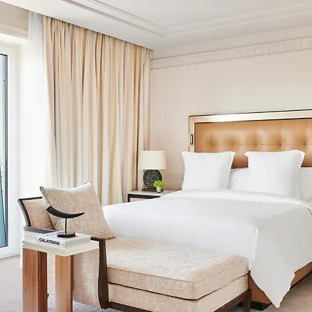Four Seasons Hotel Madri