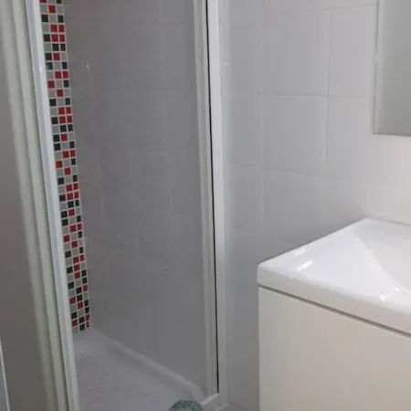 Usera Aparthotel