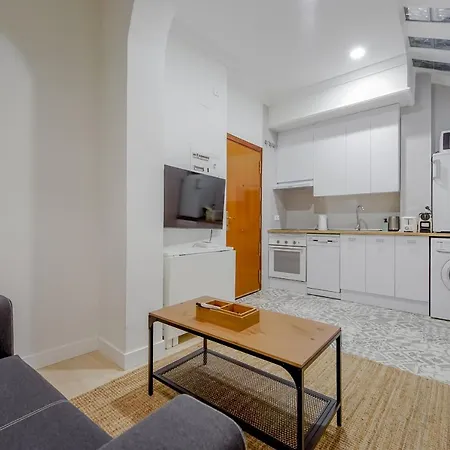 Ny Style Apt 5p En Sanmateo Centro Chueca/justicia 아파트 *