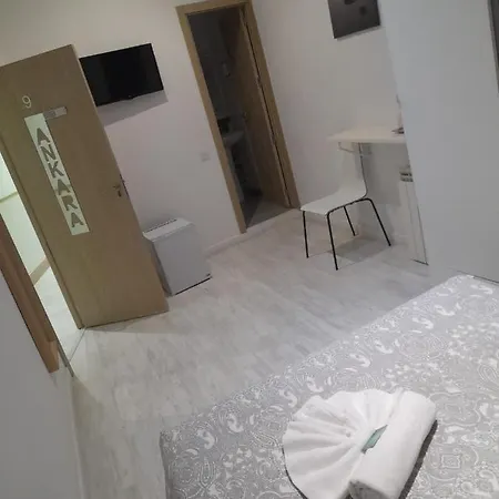 Gæstehus Adis 3*