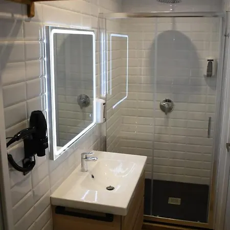 Pacorooms Guest house *