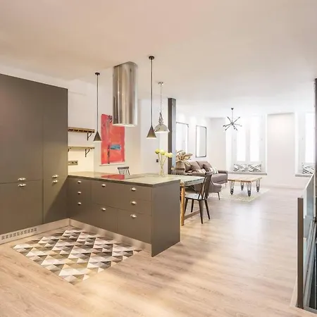 Apartment Large And Vanguardist- 2bd 2bth- Letras