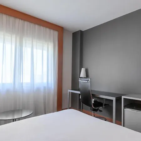 Ac Aravaca By Marriott Madrid