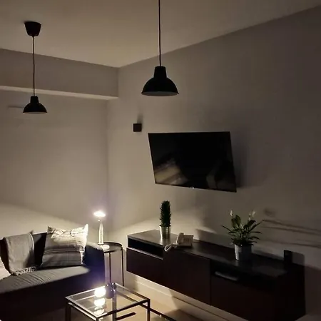 Loft En Junto Al Metro. Madrid