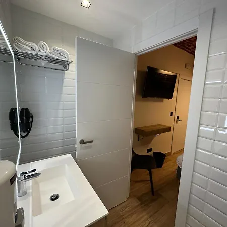 Guest house Pacorooms Madrid