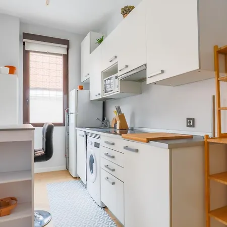 Bright Modern - 2bedrooms 2baths -cuatro Caminos Apartment Madrid