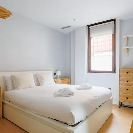 Bright Modern - 2bedrooms 2baths -cuatro Caminos * Madrid