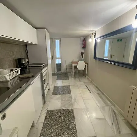 Arriaga Bajo- Precioso Duplex. Parking Gratuito * Madrid