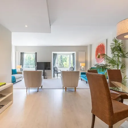 Apartamento Spectacular 2-bedroom With Stunning Retiro Park Views In The Heart Of Barrio Salamanca Madri
