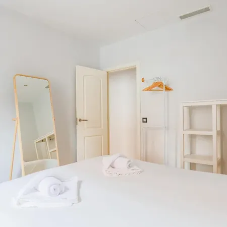 Bright Modern - 2bedrooms 2baths -cuatro Caminos Apartment Madrid