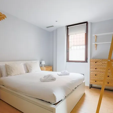 Bright Modern - 2bedrooms 2baths -cuatro Caminos Apartment *