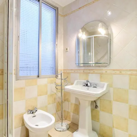 Apartamento En Plaza De Lavapies