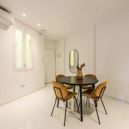 Ap Embajadores Xvii Apartment