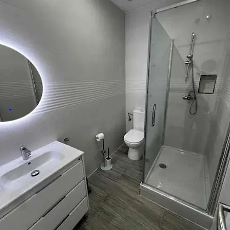 Acogedor En Gran Via Apartment