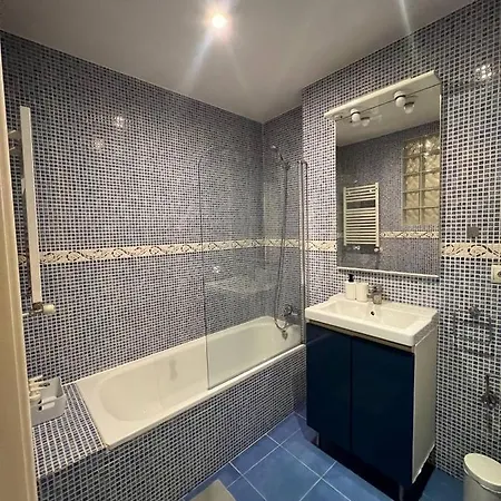 Apartamento En El Corazon De 아파트 *