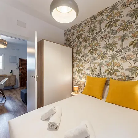 Bnbholder Friendly La Latina Apartment