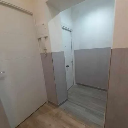 Acogedor En Gran Via Apartment