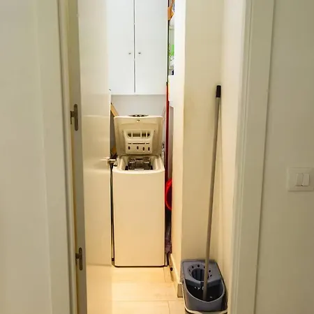 Apartment Alojamiento Cerca Del Estadio Santiago Bernabeu *