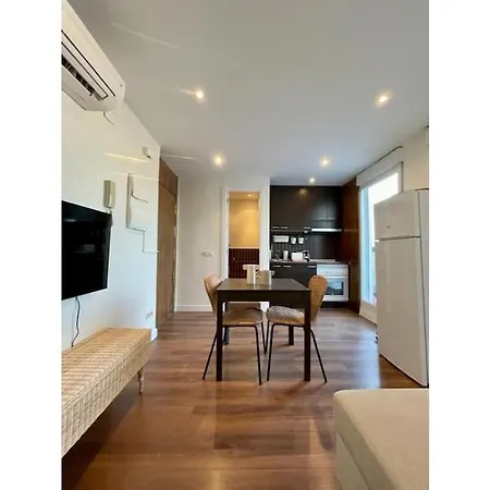 Bohemio Apt 1hab 4pax En La Plaza De Chueca * Madrid