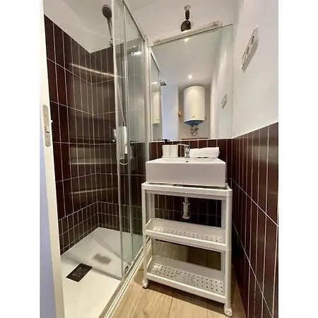 Bohemio Apt 1hab 4pax En La Plaza De Chueca Apartment Madrid