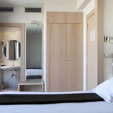 Opera Hotel