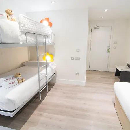 Hotel Petit Palace Arenal 3*