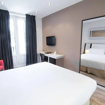 Petit Palace Arenal Hotel Madri
