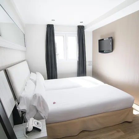 Petit Palace Arenal Hotel Madri