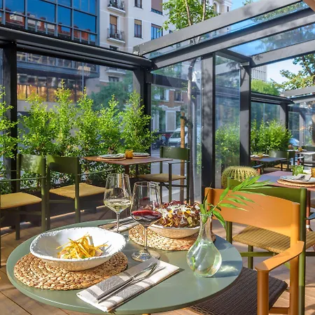 Melia Serrano Hotel 4*
