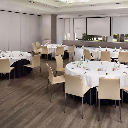Ξενοδοχείο Melia Barajas 4*
