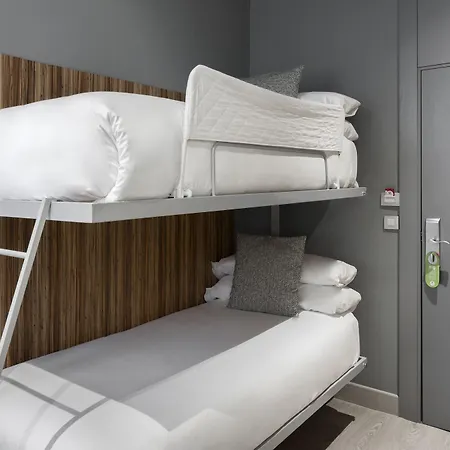 Hotel Petit Palace Tres Cruces