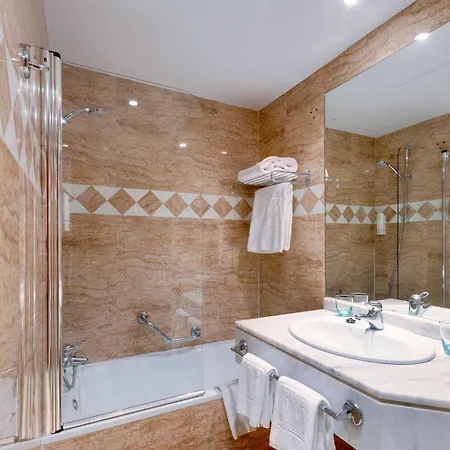 Centro, Affiliated By Melia Otel Madrid