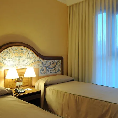 Julia Hotel 2*
