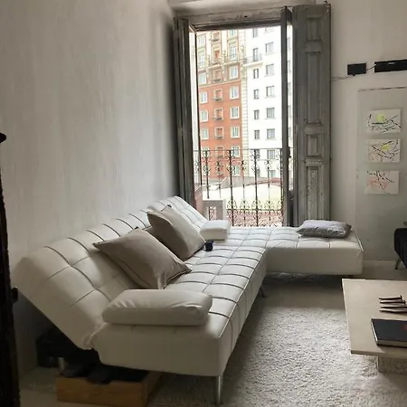 M-2 Apartament Madryt