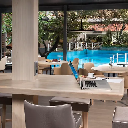 Szálloda Melia Castilla Madrid