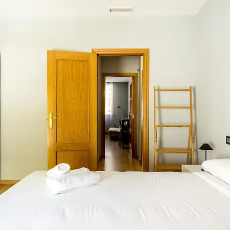 Modern Bright -1bedroom 1bath -cuatro Caminos * Madrid