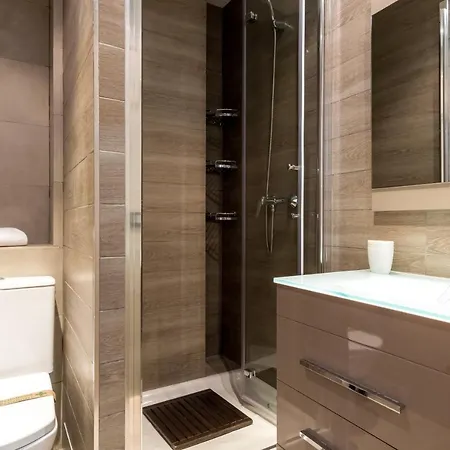 Modern Bright -1bedroom 1bath -cuatro Caminos Apartment