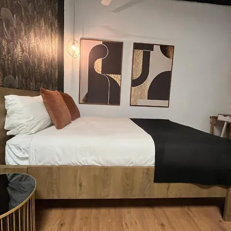Chic8 Luxury Gran Via Apartment *