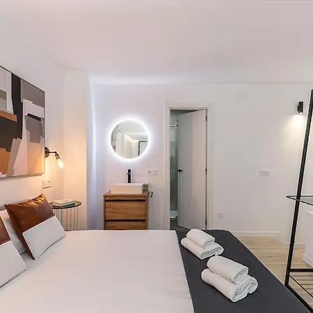 Duplex In B. Salamaca - Wizink Center 6 Pax H126 شقة مدريد
